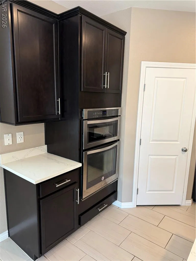 921 Riverlawn Place Las Vegas, NV 89138