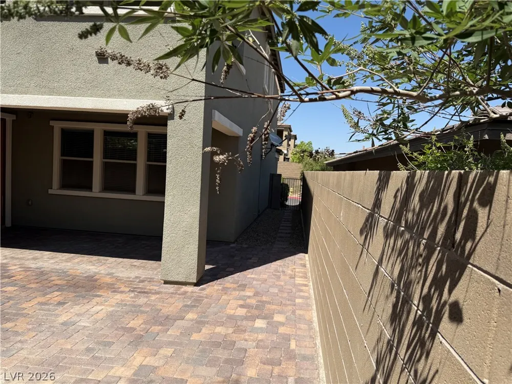 921 Riverlawn Place Las Vegas, NV 89138