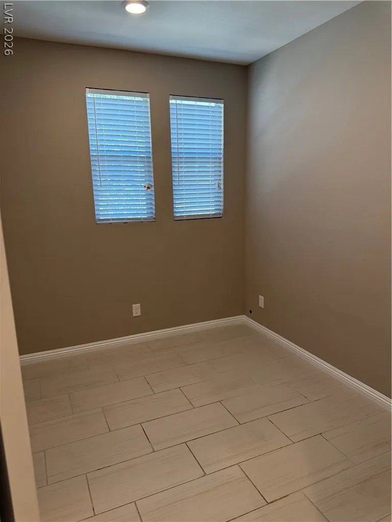 921 Riverlawn Place Las Vegas, NV 89138