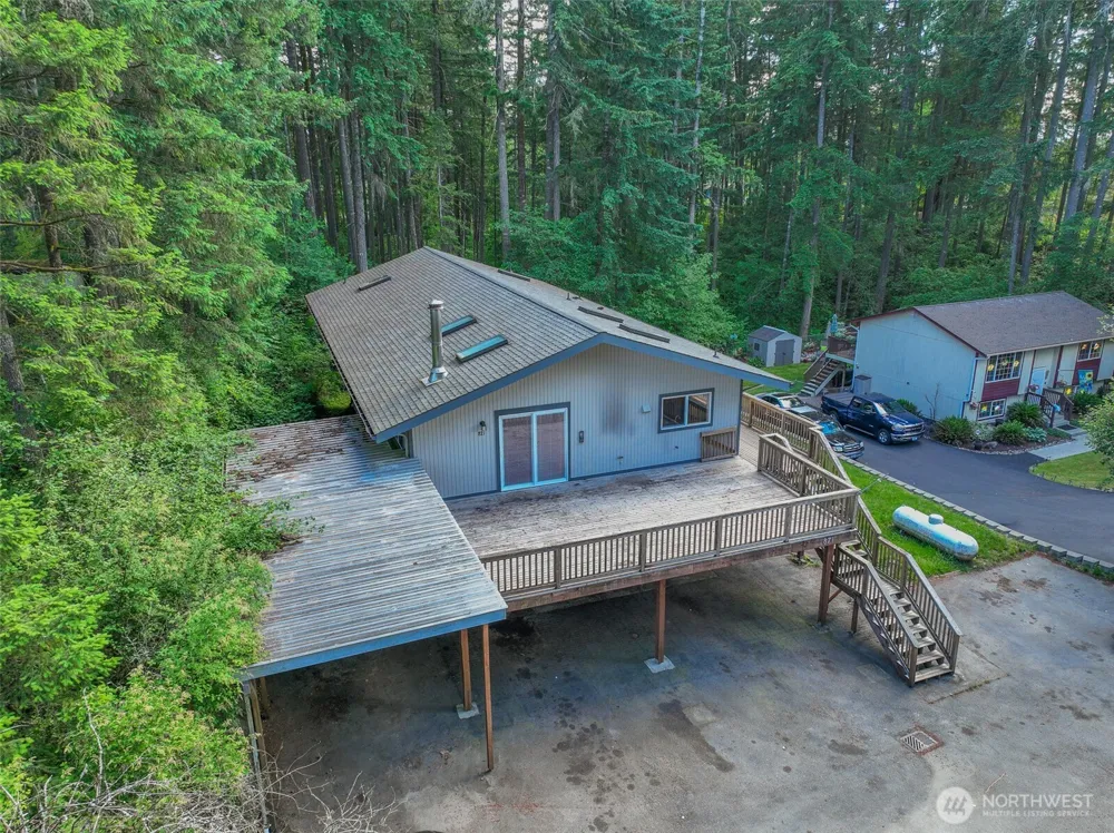871 NE LARSON BLVD Belfair, WA 98528