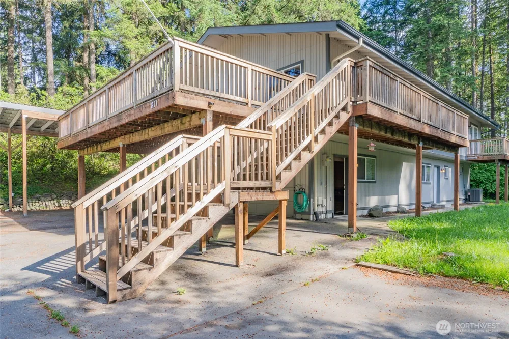 871 NE LARSON BLVD Belfair, WA 98528