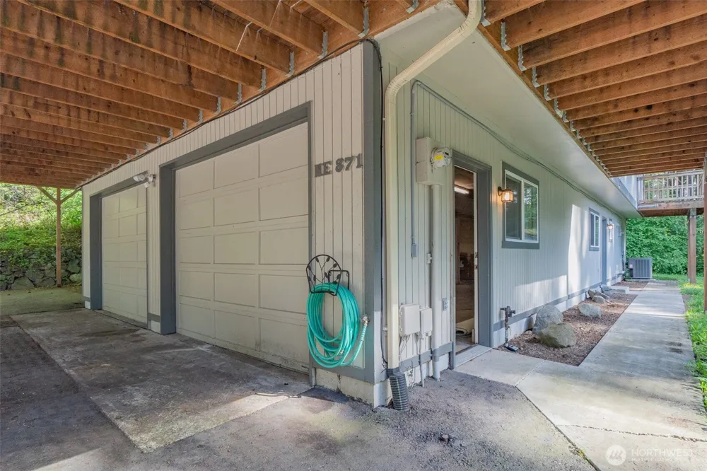 871 NE LARSON BLVD Belfair, WA 98528