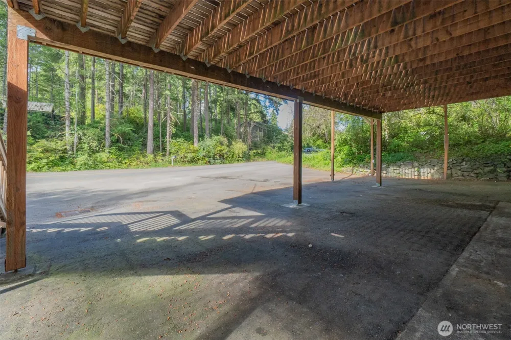871 NE LARSON BLVD Belfair, WA 98528
