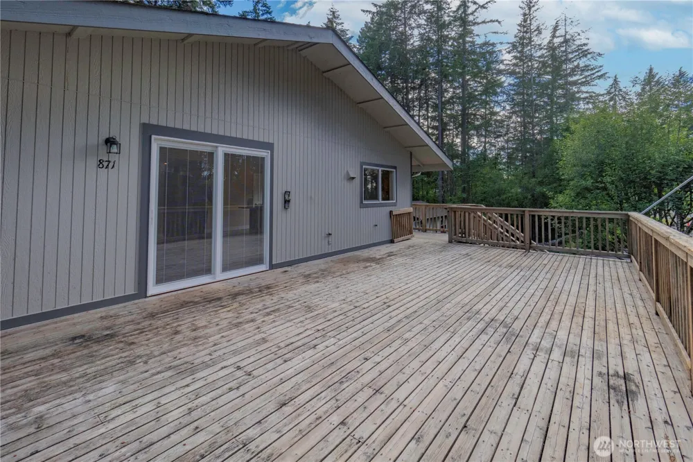 871 NE LARSON BLVD Belfair, WA 98528