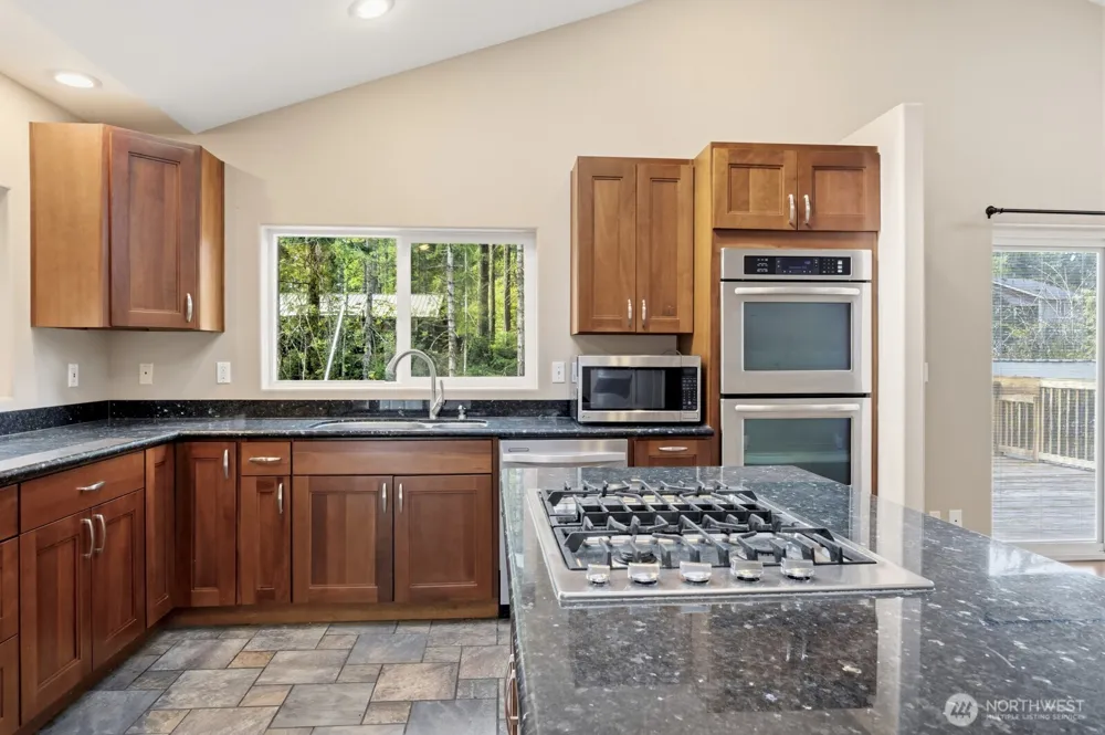 871 NE LARSON BLVD Belfair, WA 98528