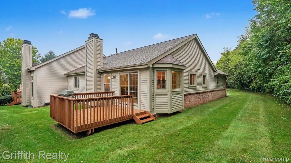 204 Texknoll Court Brighton City, MI 48116