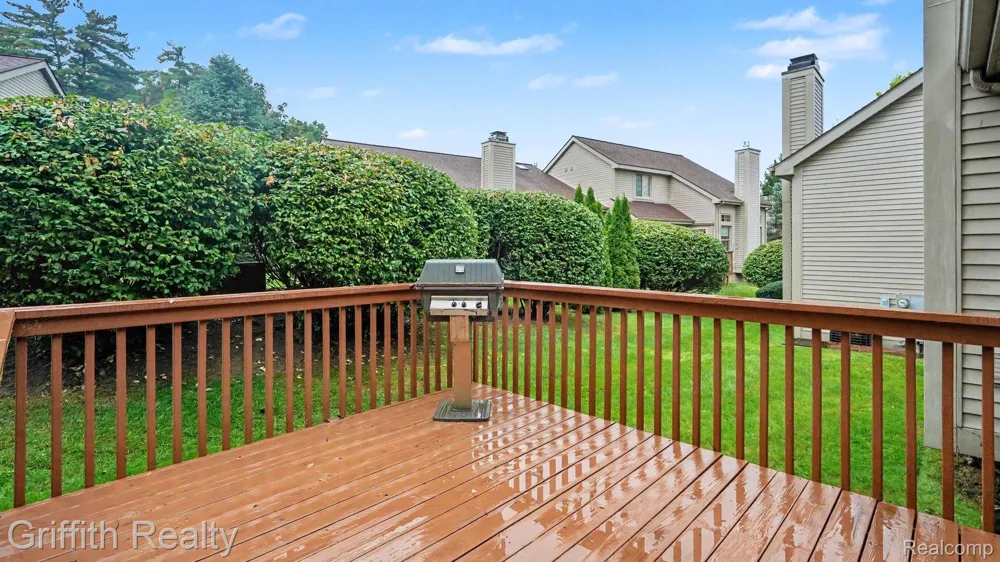 204 Texknoll Court Brighton City, MI 48116