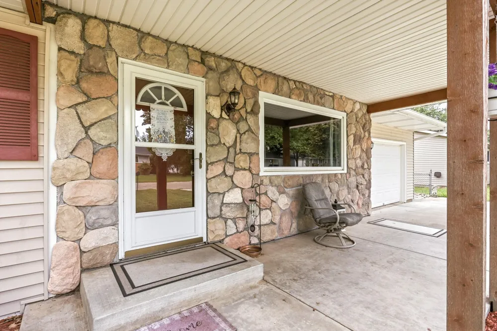721 Richard Street Vassar City, MI 48768