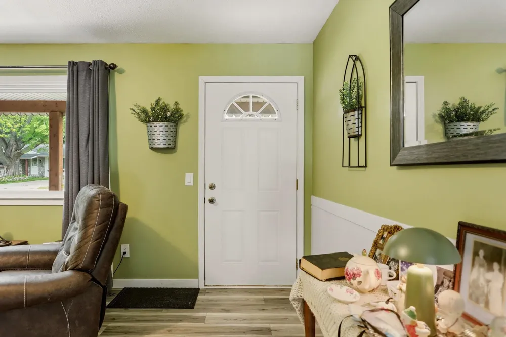 721 Richard Street Vassar City, MI 48768