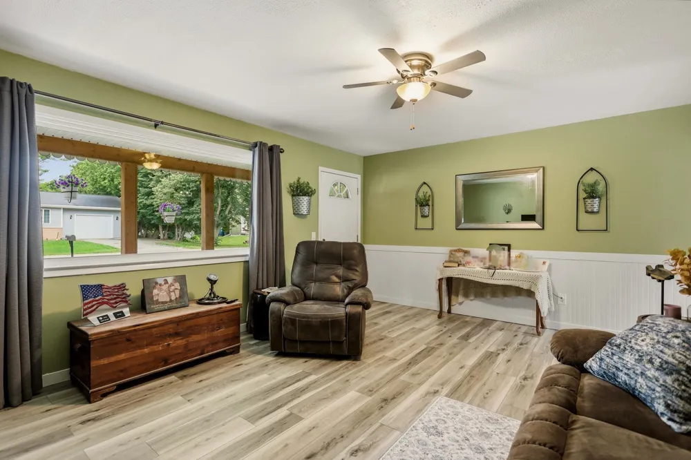 721 Richard Street Vassar City, MI 48768