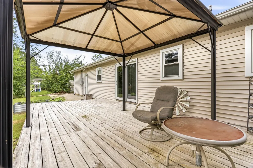 721 Richard Street Vassar City, MI 48768