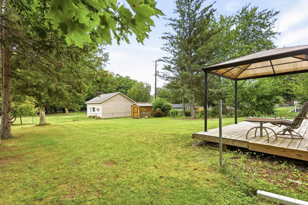 721 Richard Street Vassar City, MI 48768