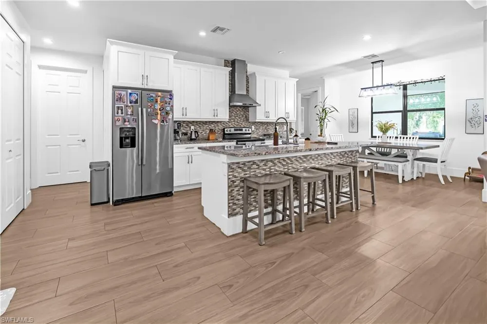 3682 12th Avenue NE Naples, FL 34120