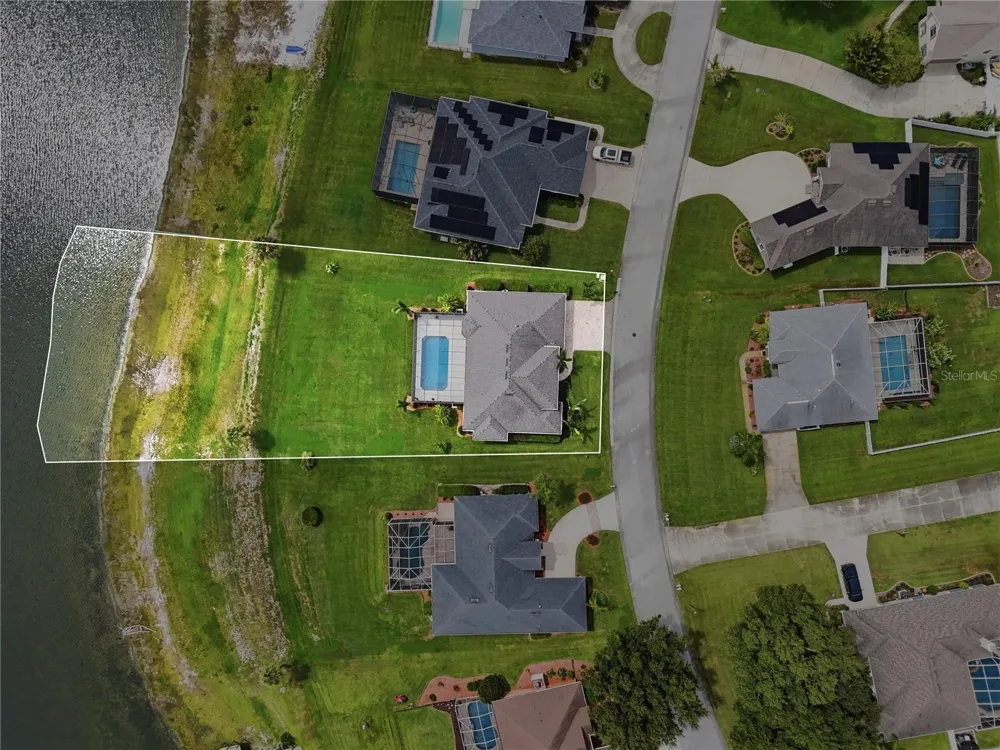644 HART LAKE DRIVE Winter Haven, FL 33884