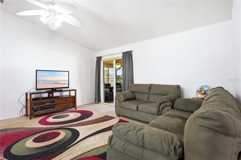 335 ERIE COURT Kissimmee, FL 34759
