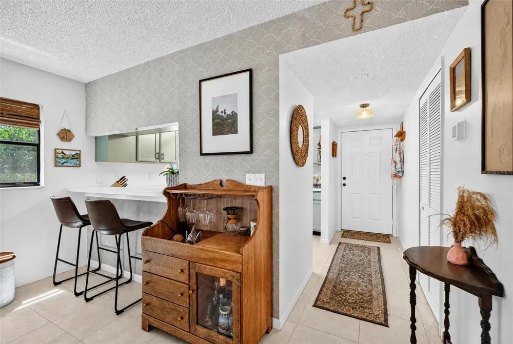 1602 HAMMOCK PINE BOULEVARD #1602 Clearwater, FL 33761