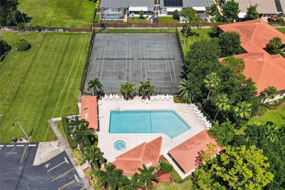 1602 HAMMOCK PINE BOULEVARD #1602 Clearwater, FL 33761