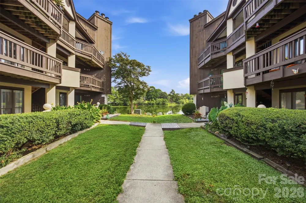 8157 Cedar Glen Drive Charlotte, NC 28212