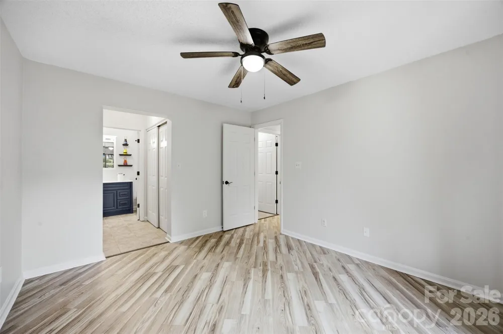 8157 Cedar Glen Drive Charlotte, NC 28212