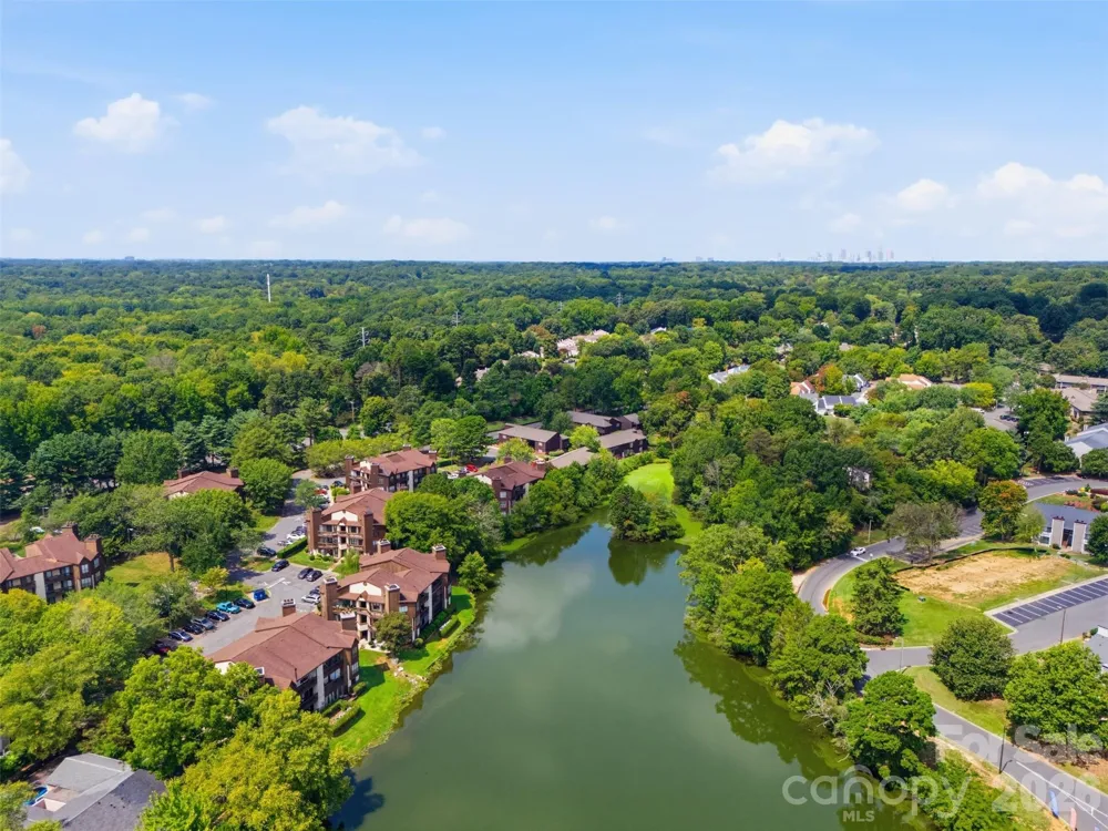 8157 Cedar Glen Drive Charlotte, NC 28212