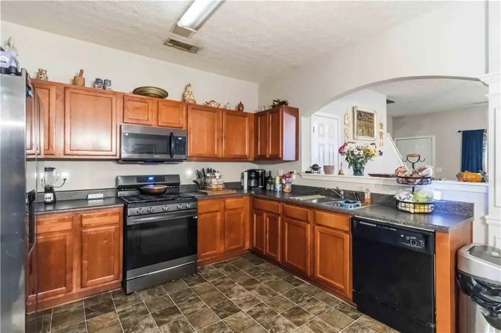 2782 Snapfinger Manor Decatur, GA 30035
