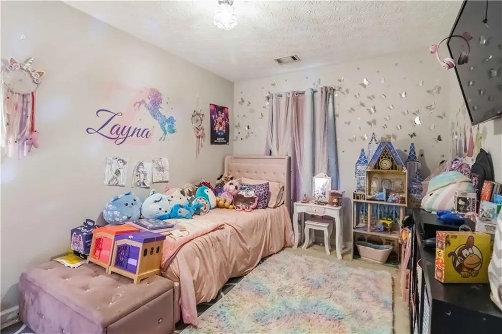 2782 Snapfinger Manor Decatur, GA 30035