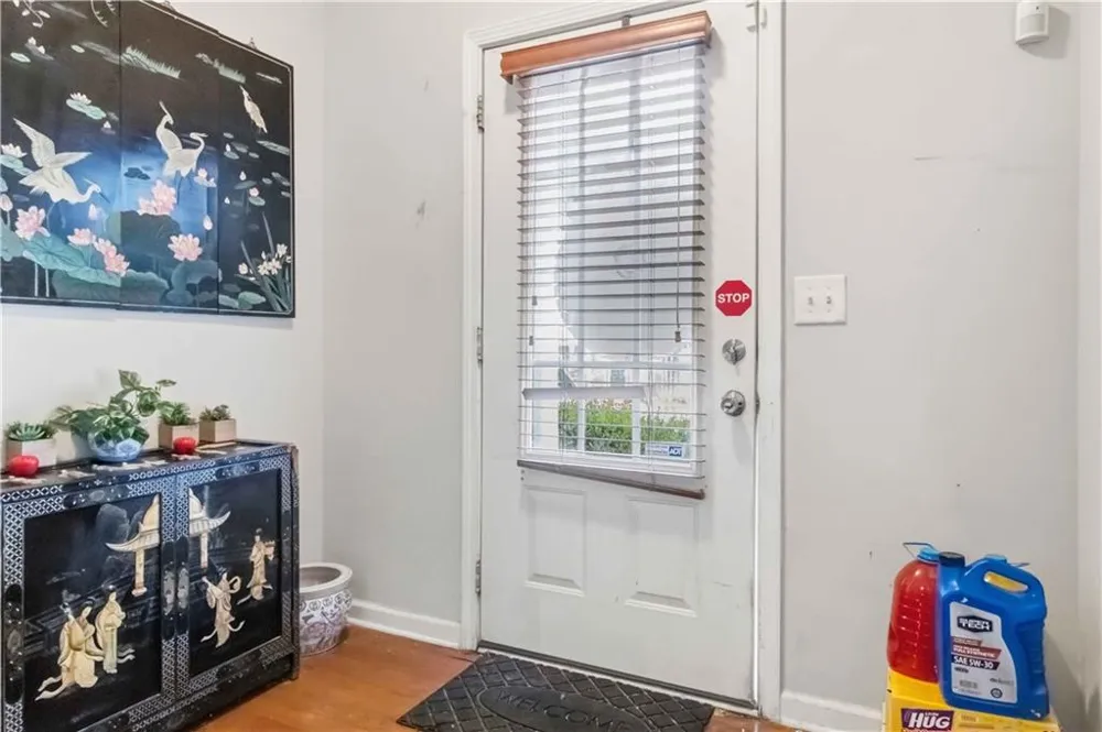 2782 Snapfinger Manor Decatur, GA 30035