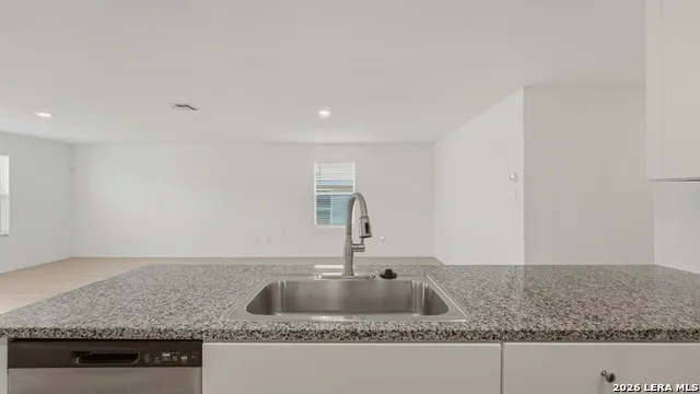 9942 DICKET MEAD RD San Antonio, TX 78254