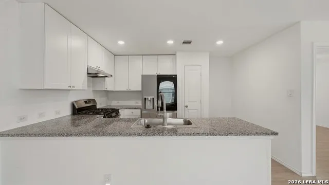 9942 DICKET MEAD RD San Antonio, TX 78254