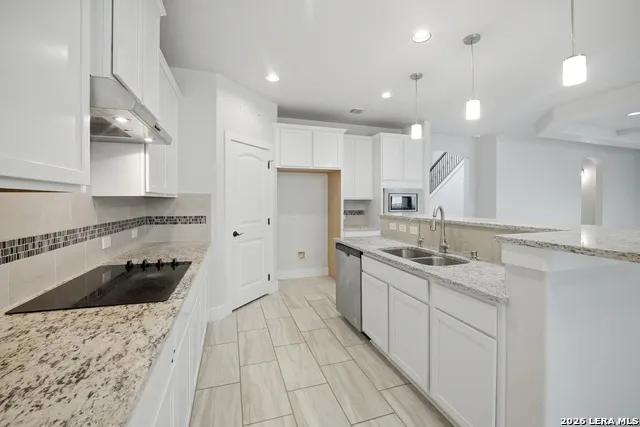 2560 Windle Ln Seguin, TX 78155