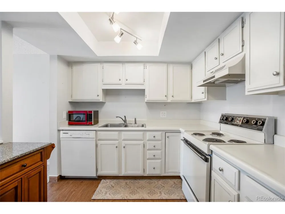 13850 E Marina Drive #211 Aurora, CO 80014