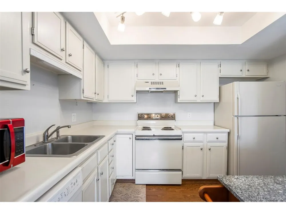 13850 E Marina Drive #211 Aurora, CO 80014