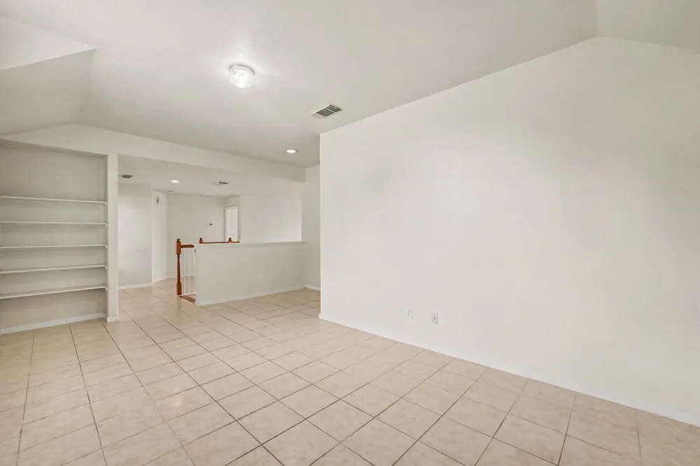 9315 Dewmont Lane Houston, TX 77070