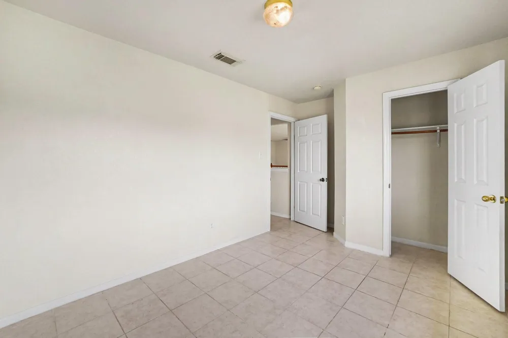 9315 Dewmont Lane Houston, TX 77070