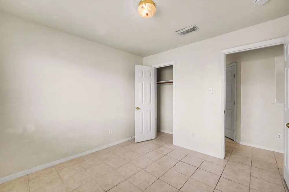 9315 Dewmont Lane Houston, TX 77070