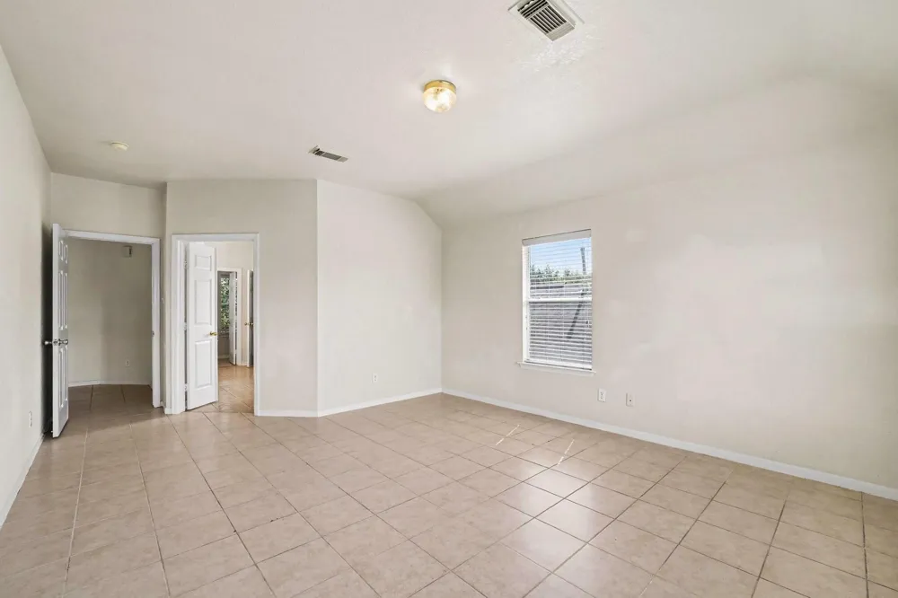 9315 Dewmont Lane Houston, TX 77070
