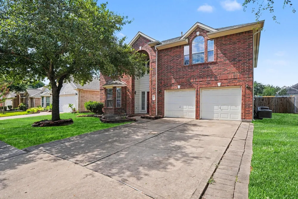 9315 Dewmont Lane Houston, TX 77070