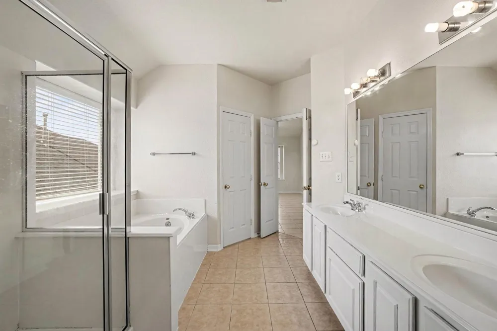 9315 Dewmont Lane Houston, TX 77070