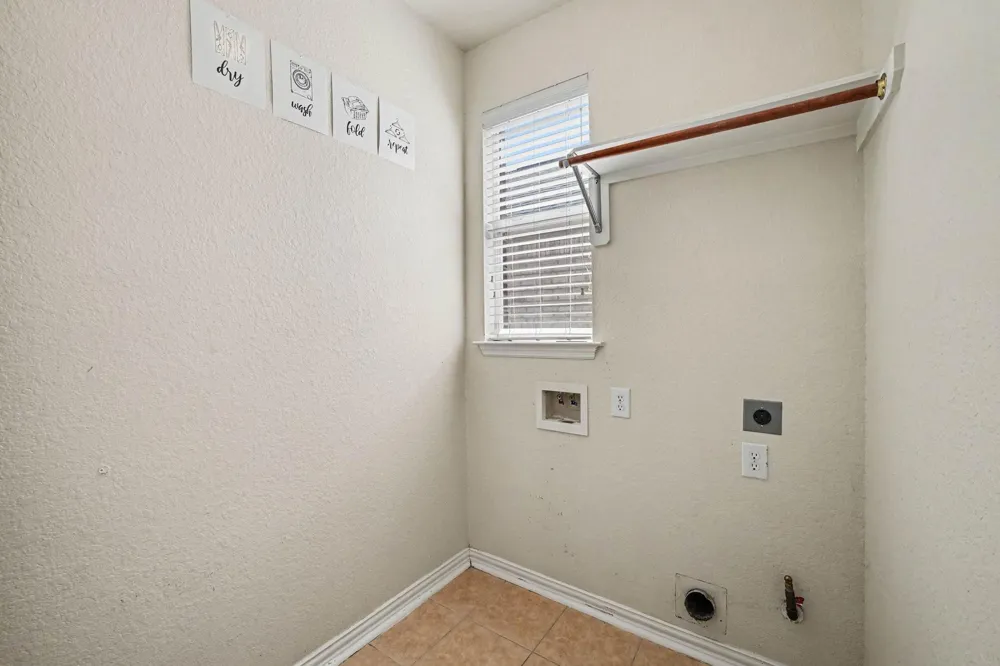 9315 Dewmont Lane Houston, TX 77070