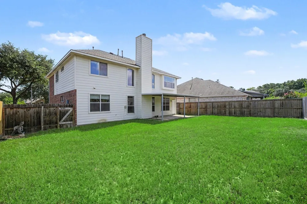9315 Dewmont Lane Houston, TX 77070