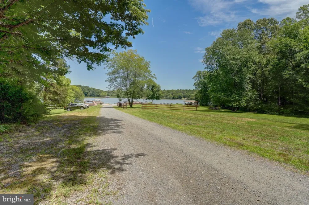 15308 DRUMMERS LANE Orange, VA 22960