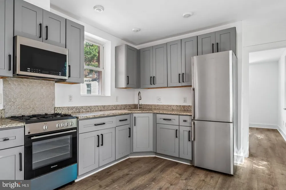 1821 T STREET NW Washington, DC 20009