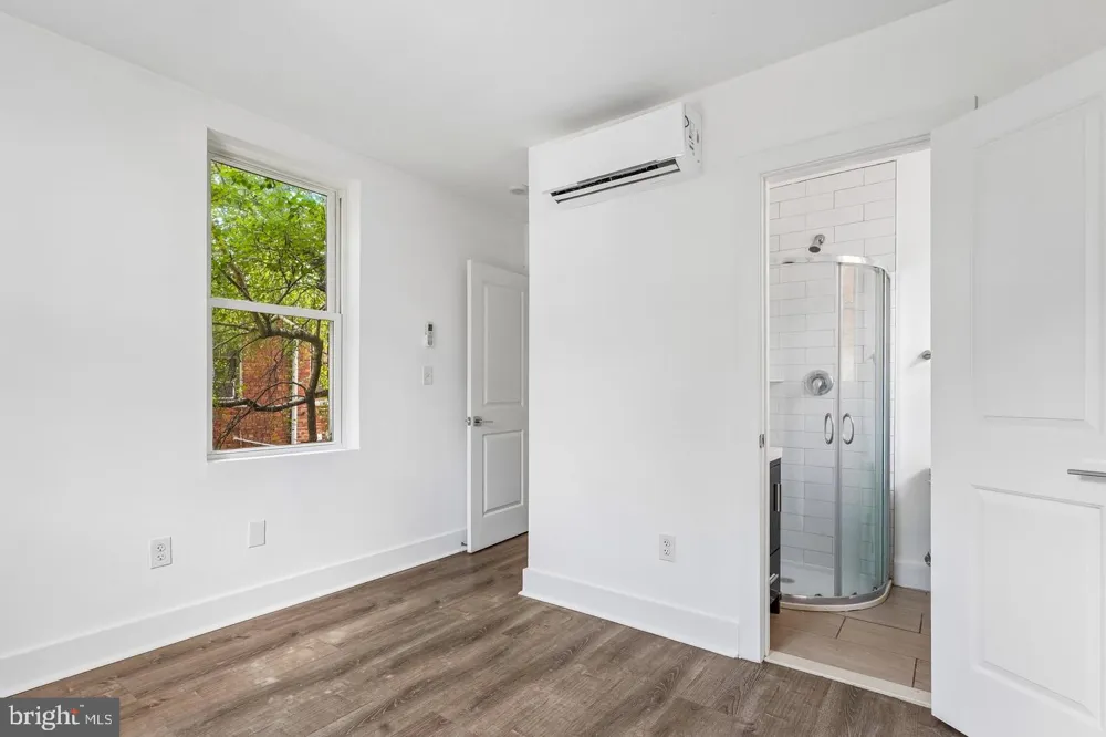 1821 T STREET NW Washington, DC 20009