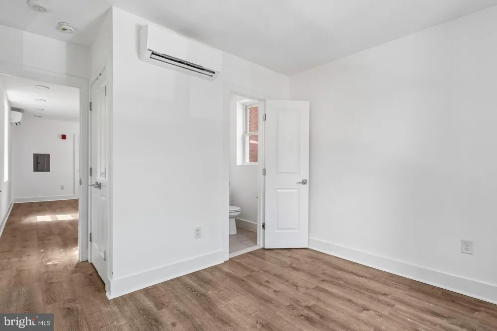 1821 T STREET NW Washington, DC 20009