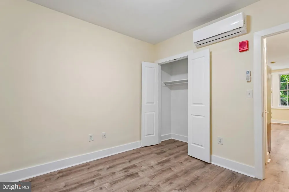1821 T STREET NW Washington, DC 20009