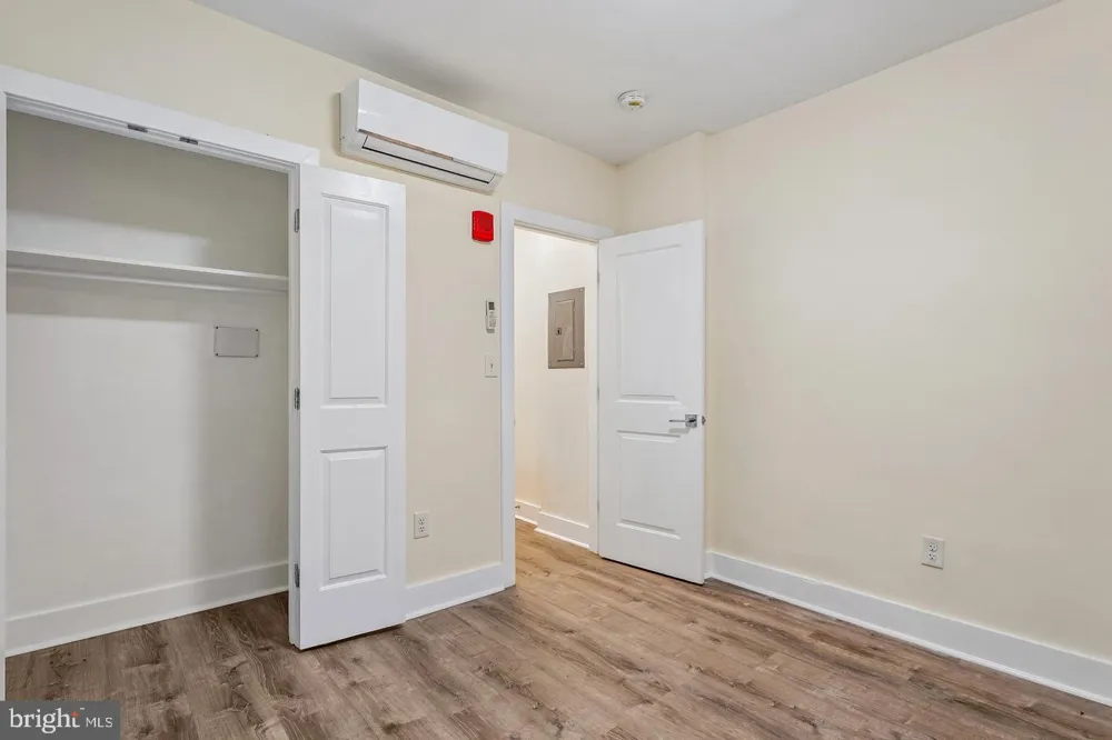 1821 T STREET NW Washington, DC 20009