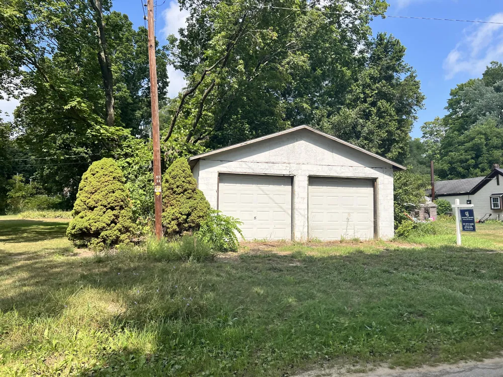 1580 E Hammett Road Hart, MI 49420