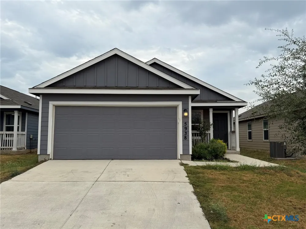 5938 Antonio Place Seguin, TX 78155