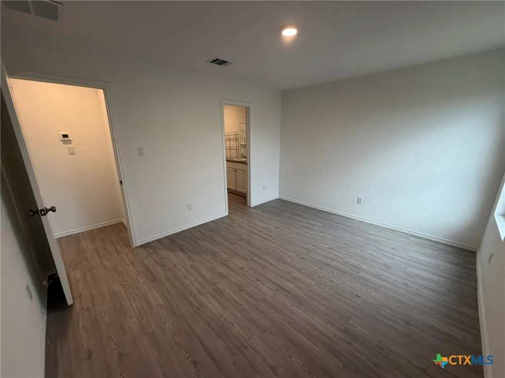 5938 Antonio Place Seguin, TX 78155