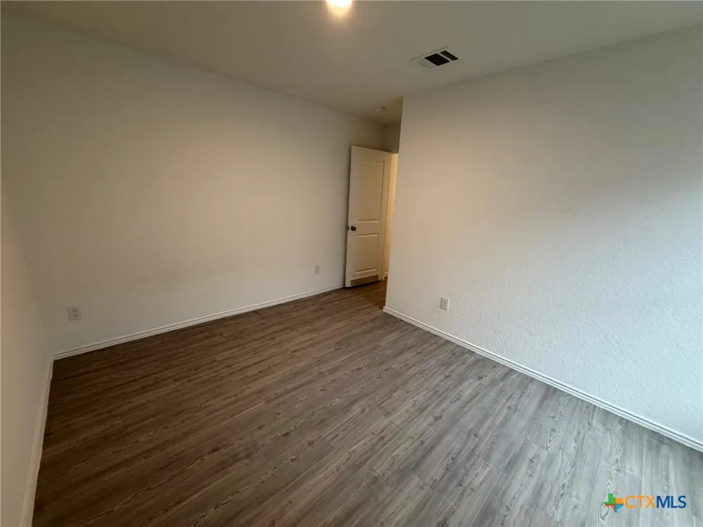 5938 Antonio Place Seguin, TX 78155